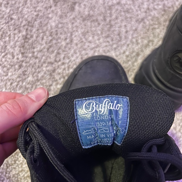 Buffalo London Black Sneakers - Picture 5 of 7